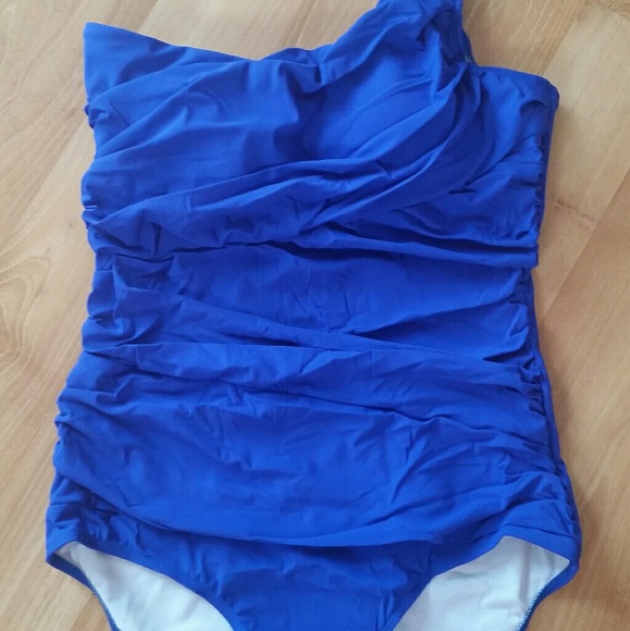 ONE PIECE ONE SHOULDER SWIMSUIT - Picture 2 of 4