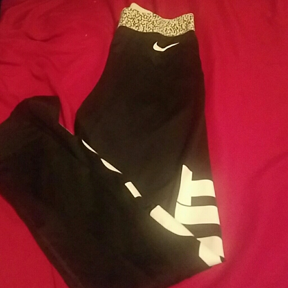 Nike leggings