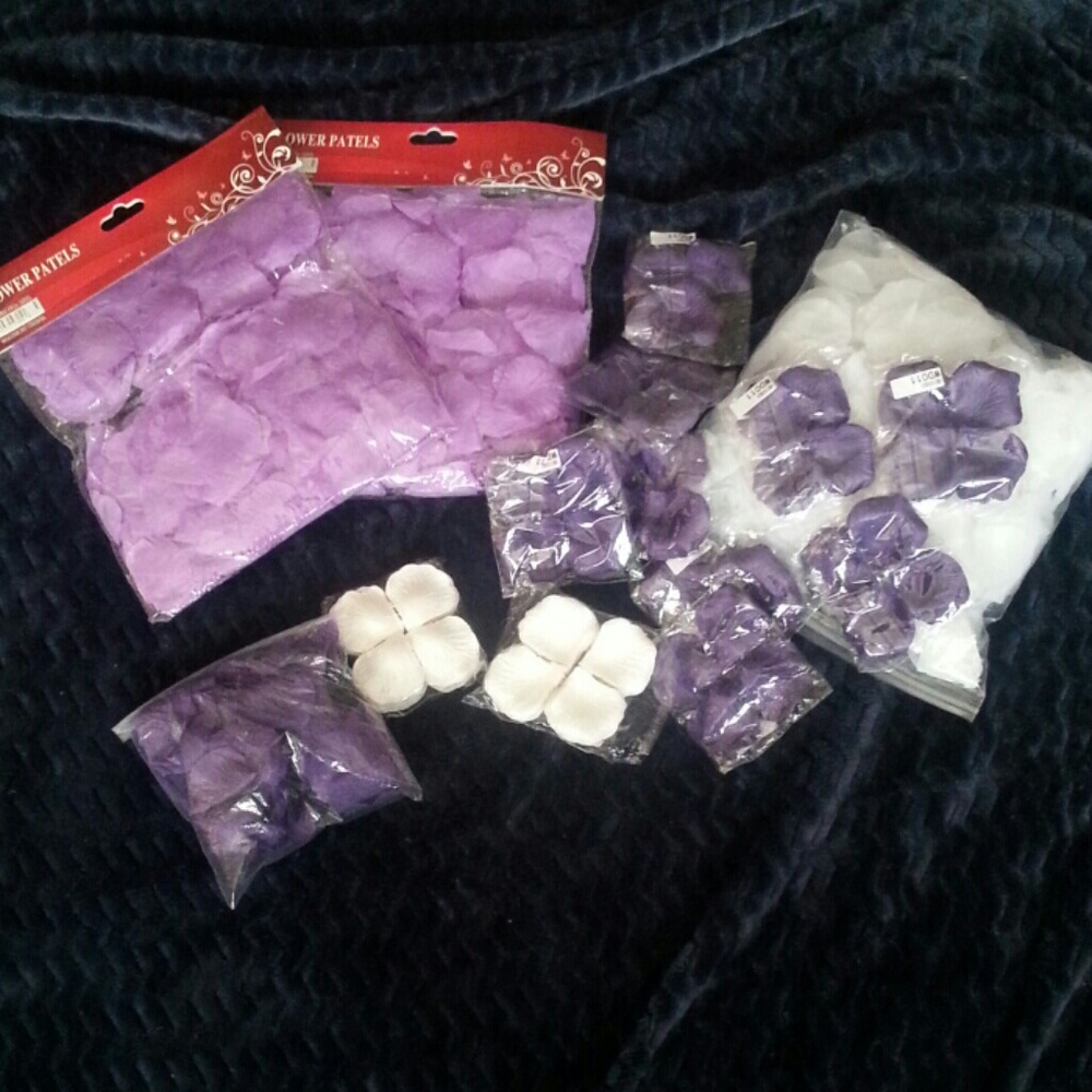 BRAND NEW Rose pedals for wedding or event