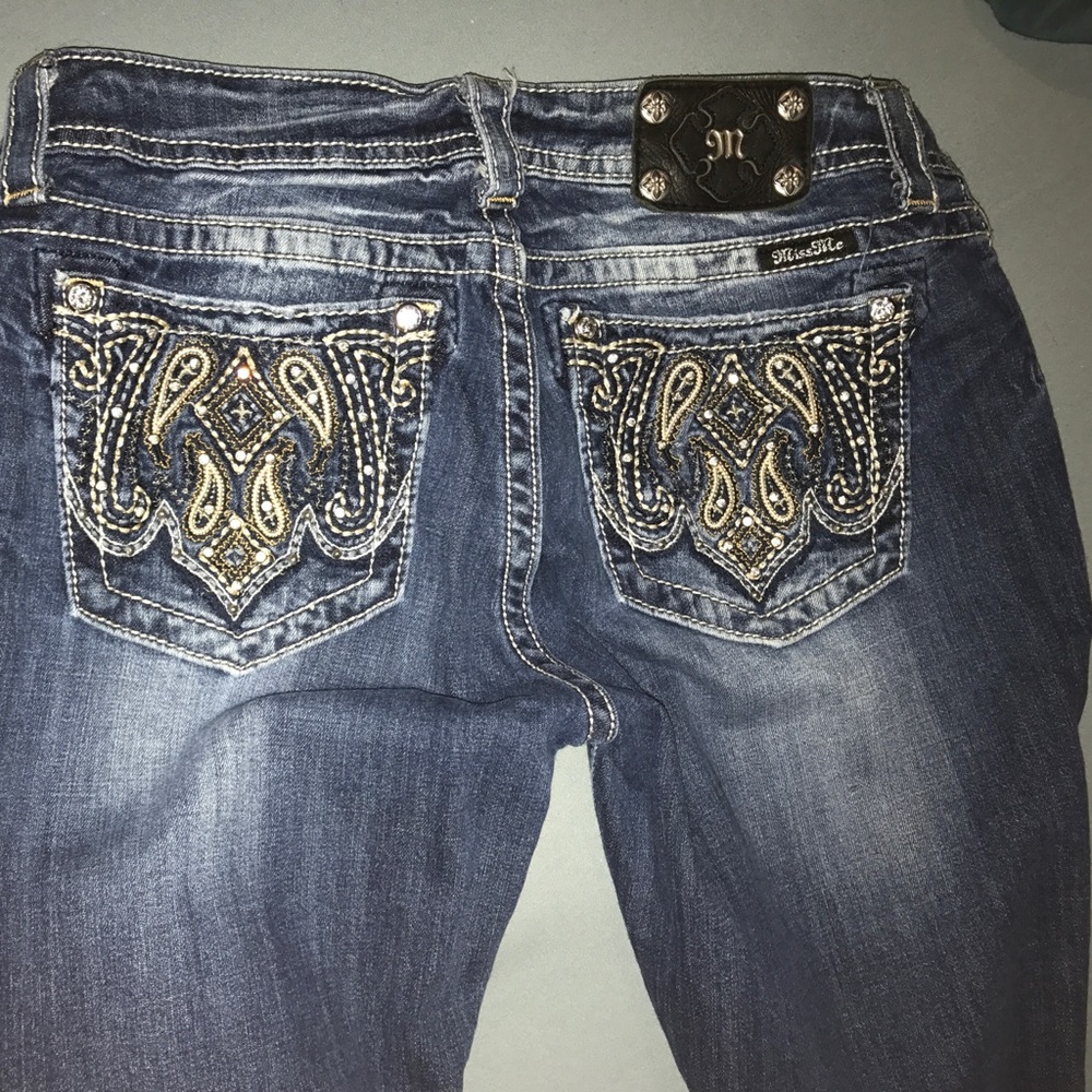 Miss Me size 32 mid-rise boot cut