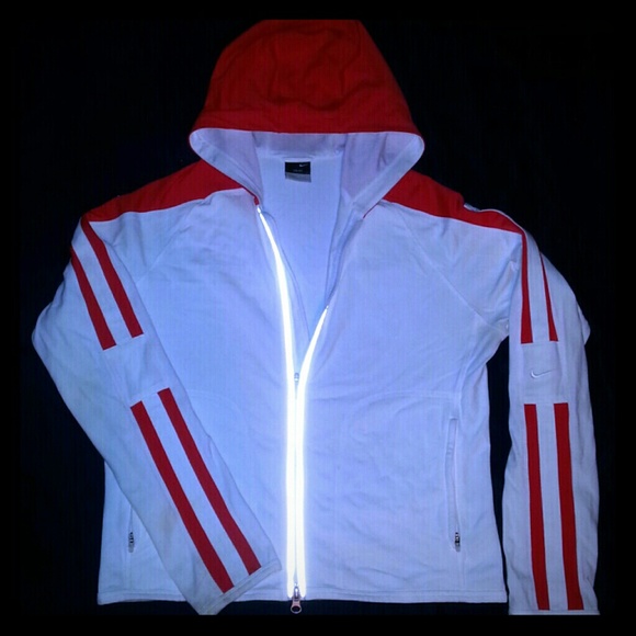 **SOLD** Nike dri-fit hooded reflective jacket - Picture 1 of 5