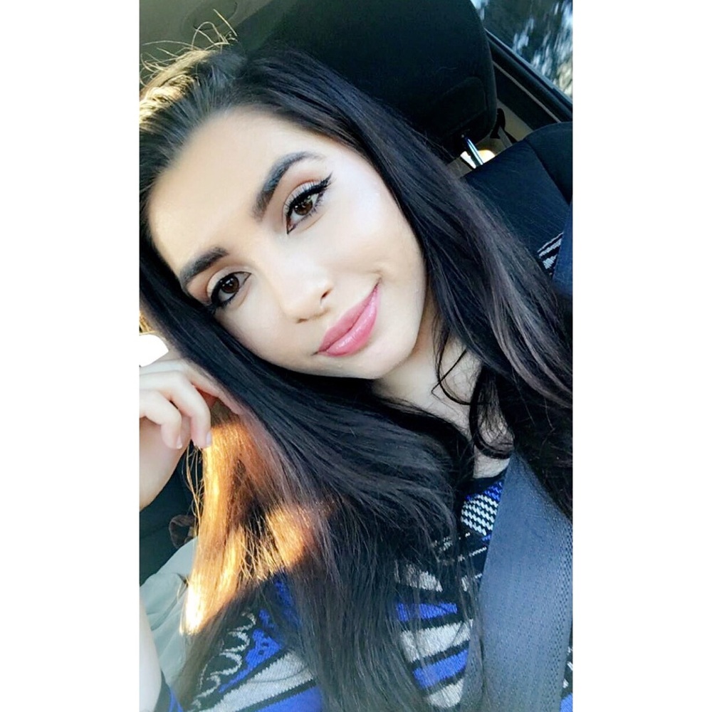 Meet your Posher, Roxy