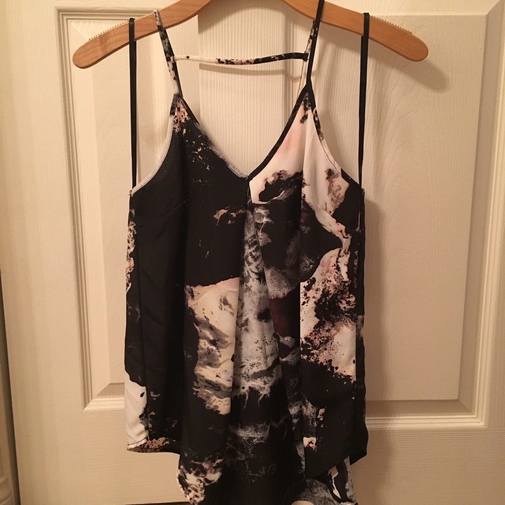 Marble inspired printed tank