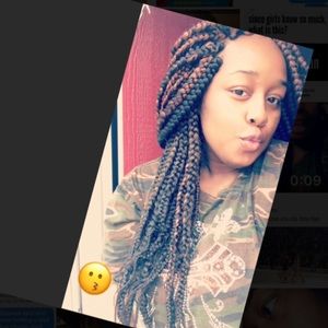 Meet your Posher, Ebony