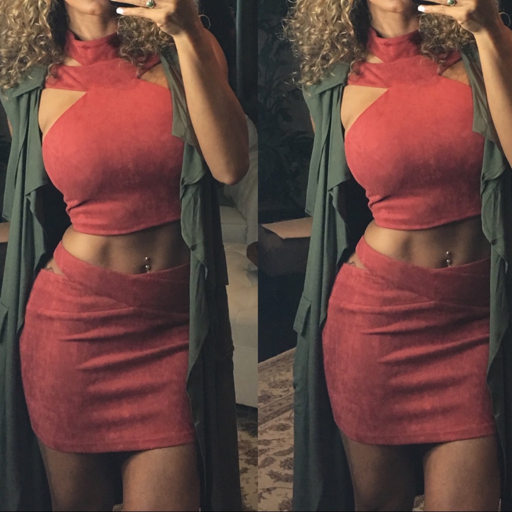 Crimson Mini Skirt//Crop Set