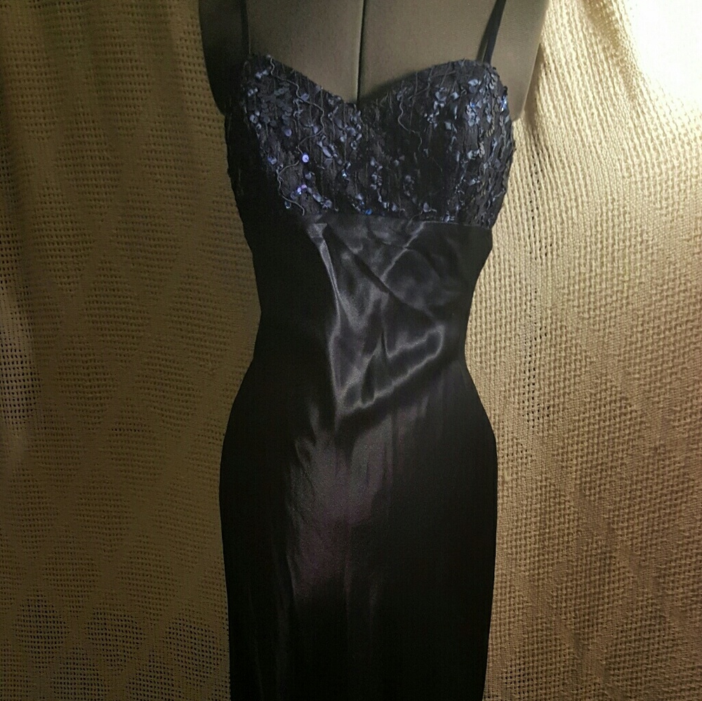 De-Laru Midnight Blue Long Evening Dress Sequins 9
