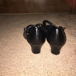 Capezio kinney dancewear shoes