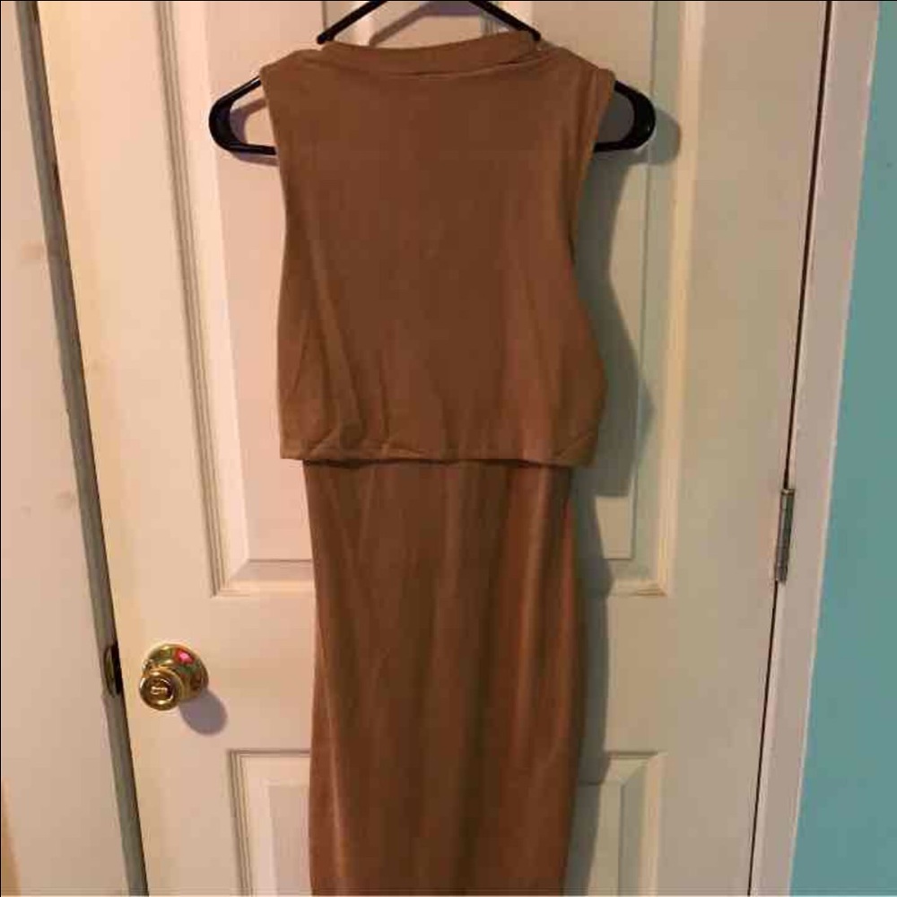 Dress - Picture 3 of 3