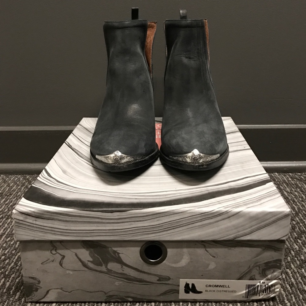 Jeffrey Campbell 8.0 Cromwell Booties