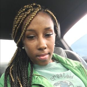 Meet your Posher, Maria