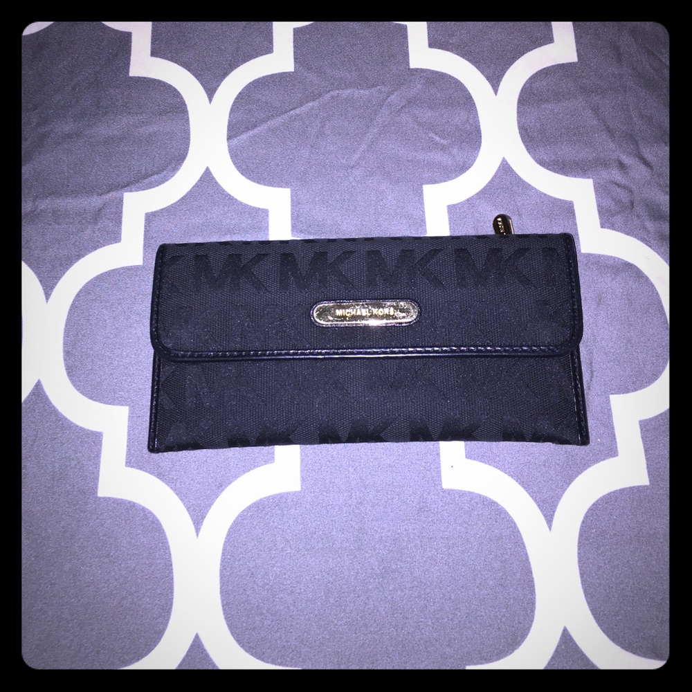 Michael Kors Jacquard Logo Wallet (Black)