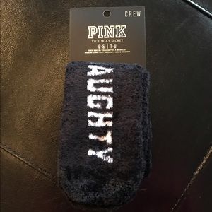 Clearance❗️PINK Fuzzy Crew Socks