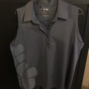 Sleeveless golf shirt