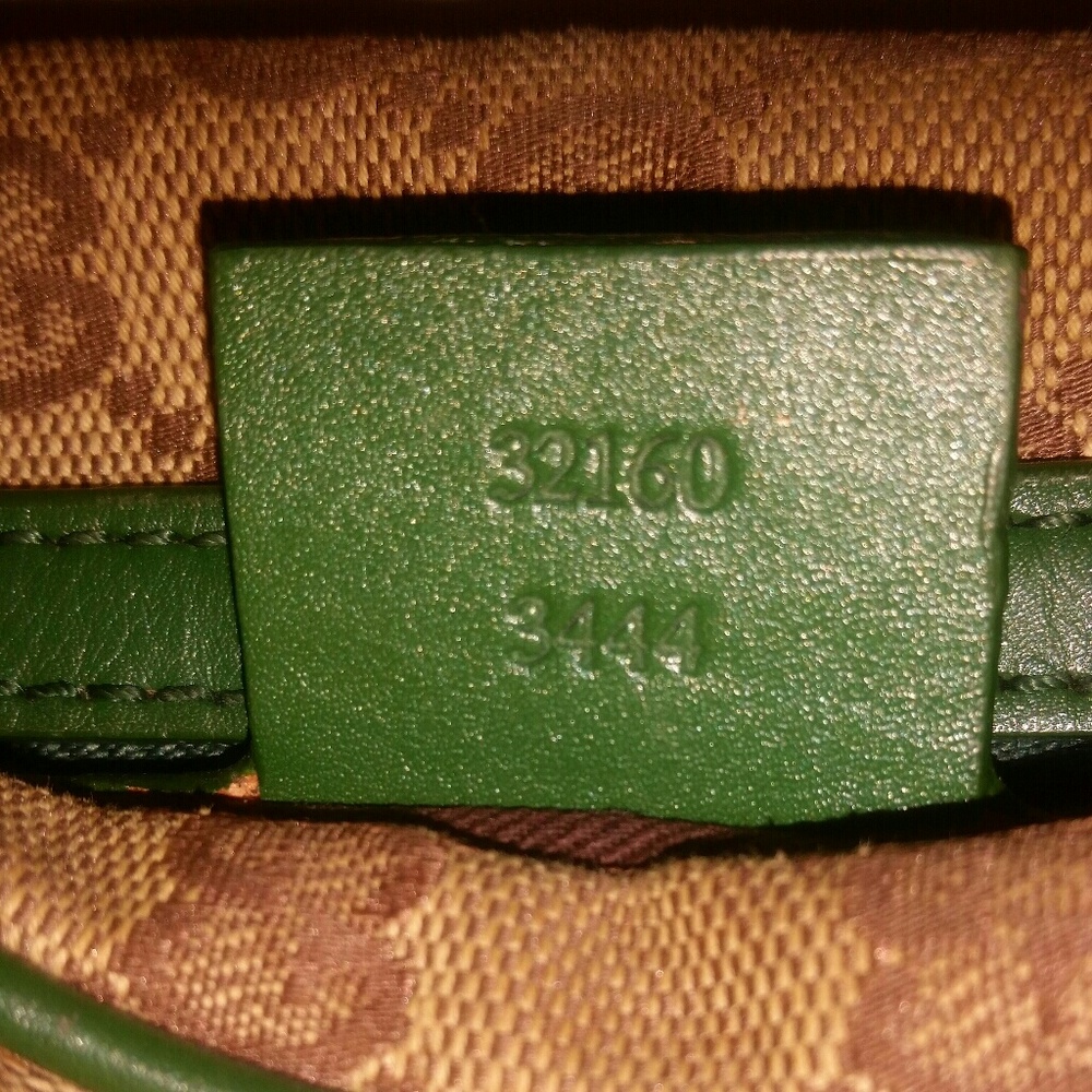 Authentic Gucci Bag 🎉SALE🎉💥 - Picture 2 of 4