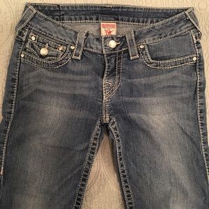 True Religion light wash capris size 28