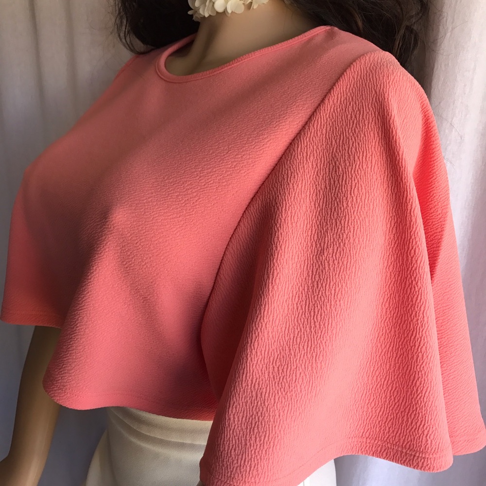 SS1122-Peachy crop top with big sleeves