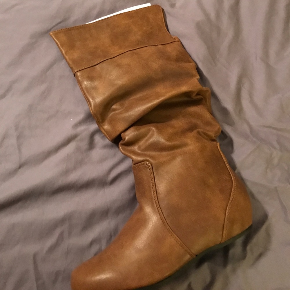 ‼️New-In box ‼️Slouch boots