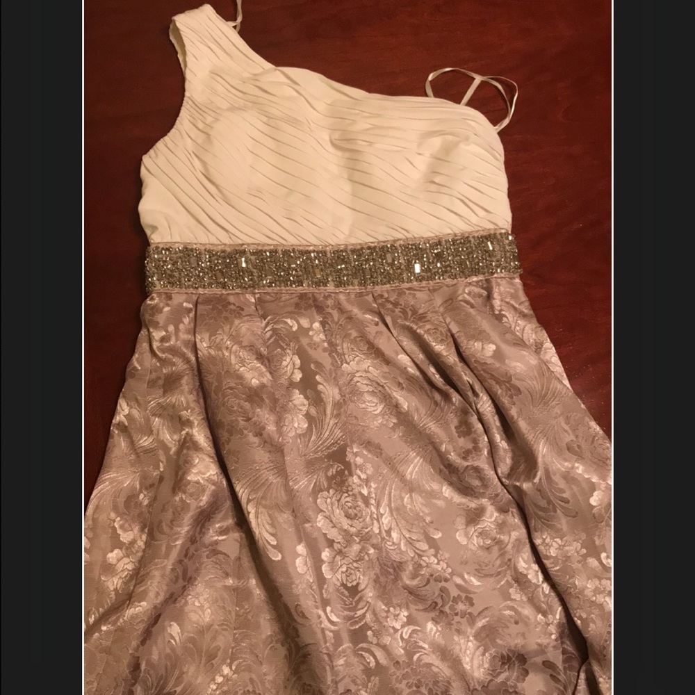 Beautiful one shoulder dress