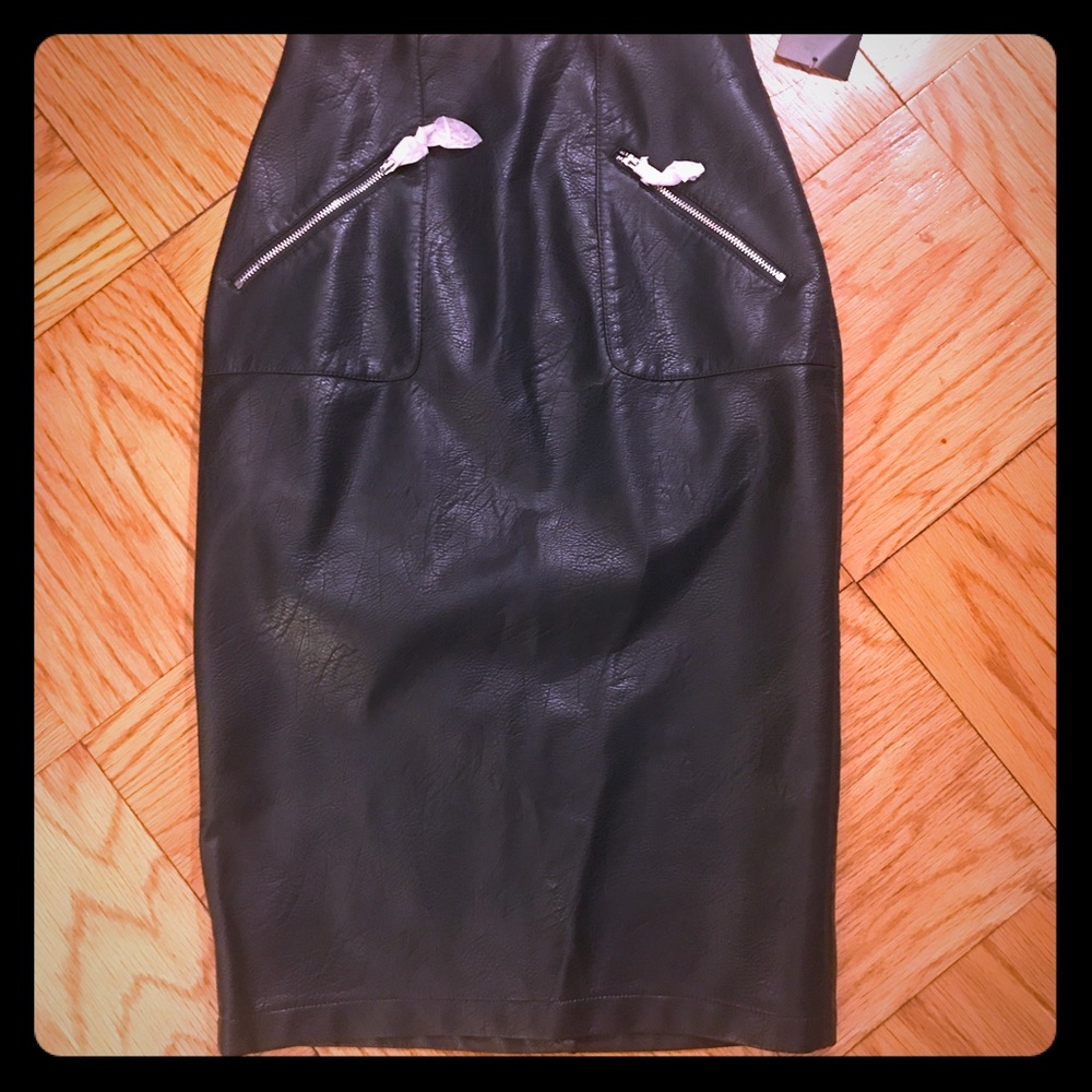 Deep emerald-black leather pencil skirt ZARA NWT