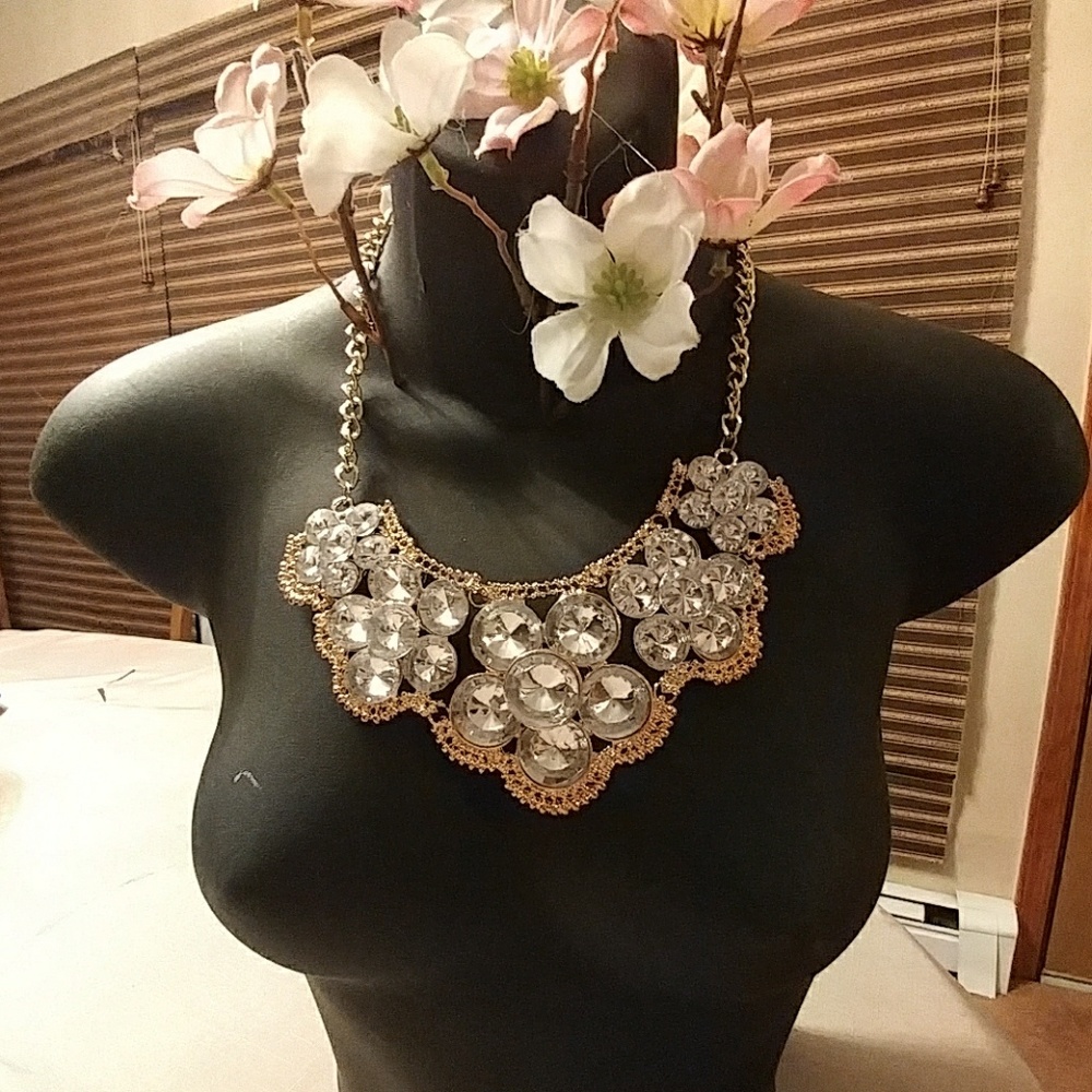 Clear Crystal necklace