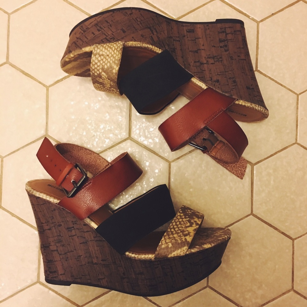 Neutral Color Block Wedge Sandals