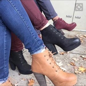 Cognac leather booties