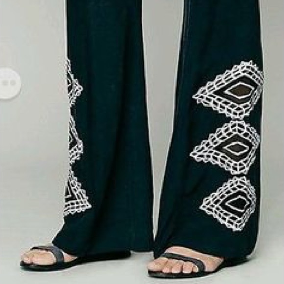 ⛔️SOLD💥 FP Tallow Pop Embroidered Flare - Picture 2 of 7