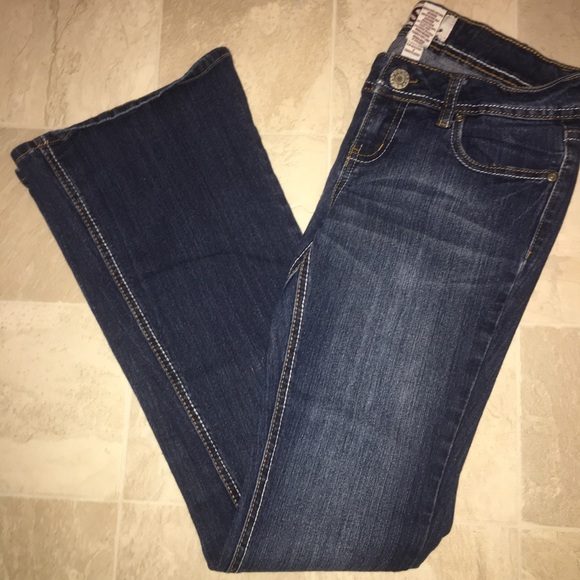Denim - Juniors Sz 3 Boot Cut Distressed Jeans Denim - Juniors Sz 3 Boot Cut Distressed Jeans