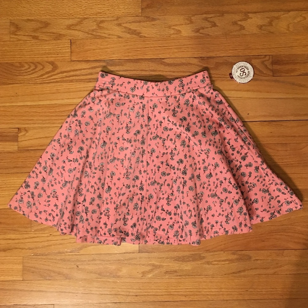 SO skater skirt