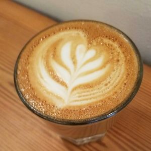 Meet your Posher, Caitlin