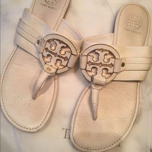 White Tory Burch Flip Flop / Sandals