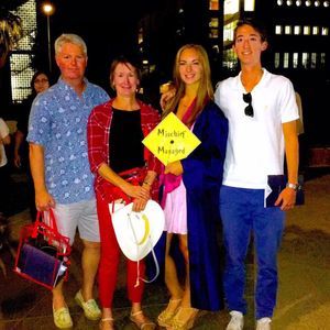 Meet your Posher, Carter