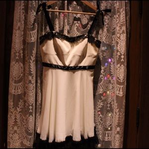 Formal dress. Details available on further request