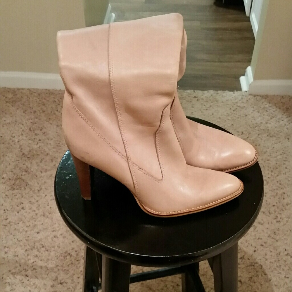 Bcbg boots