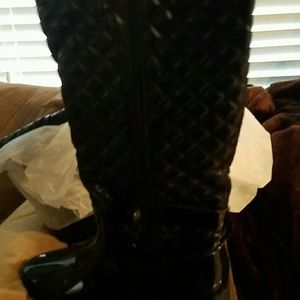 Zipper rain boots