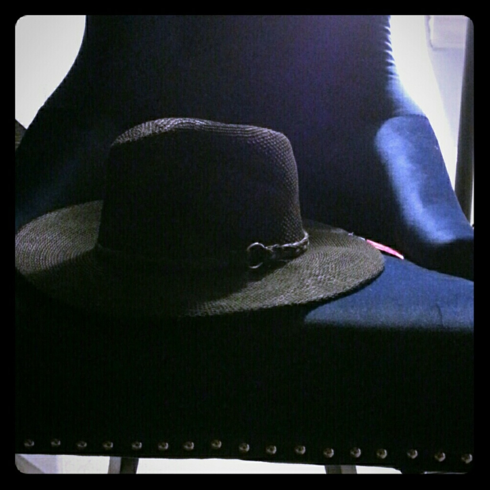 New wide brim cowboy style straw hat