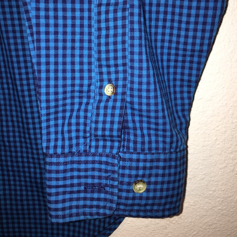 Basic Editions Button-Up Shirt - Picture 3 of 3