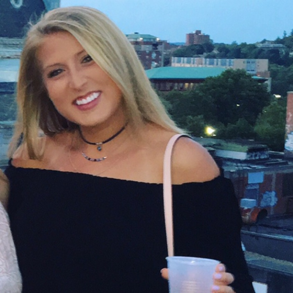 Meet your Posher, Lily