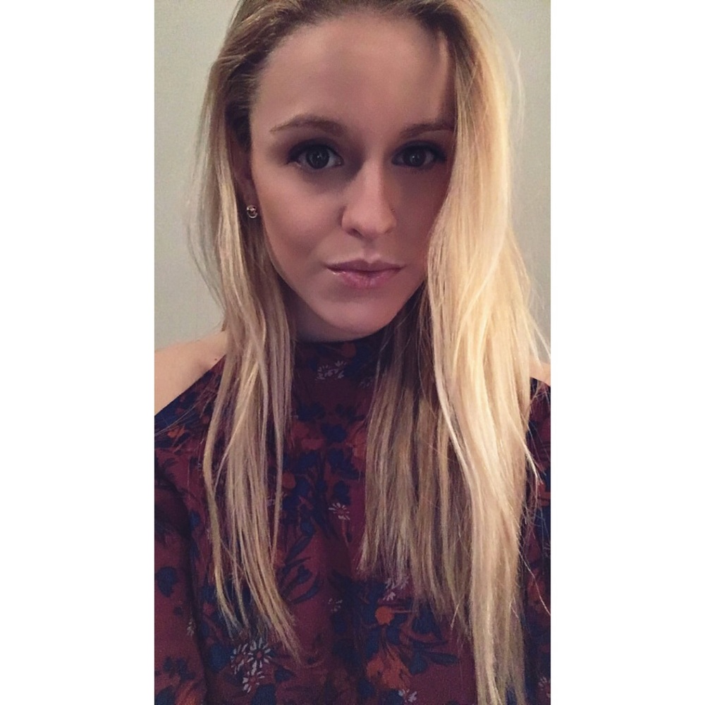 Meet your Posher, Lauren