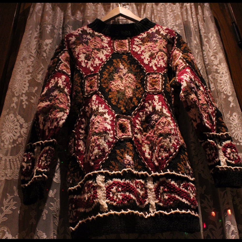 Vintage sweater. Further details on request