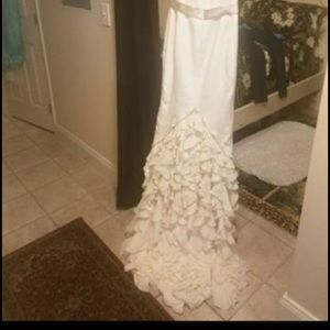 Romona Keveza Wedding Gown