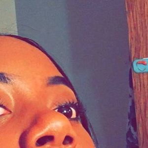 Meet your Posher, Desiree