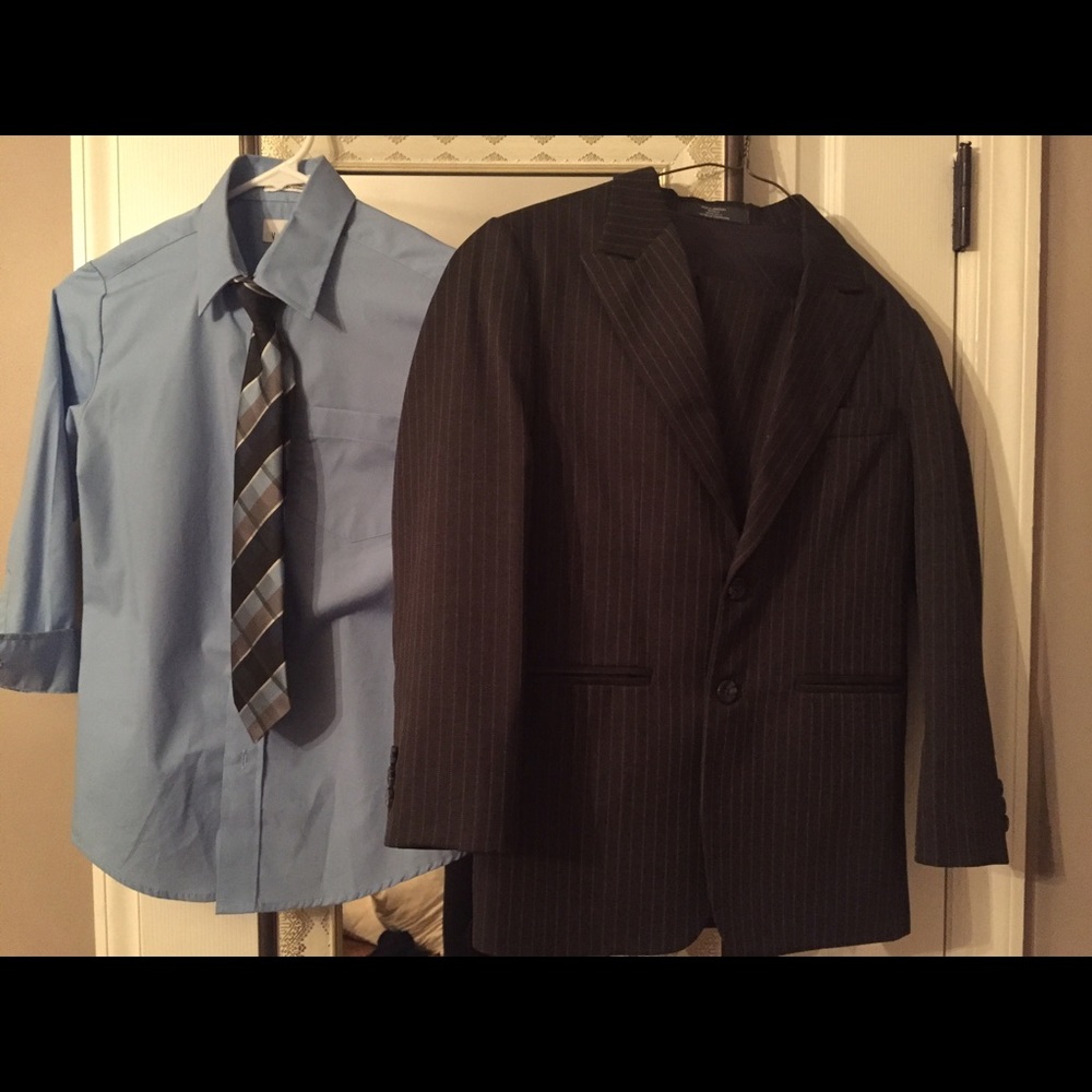 Boys suit, dress shirt, and tie