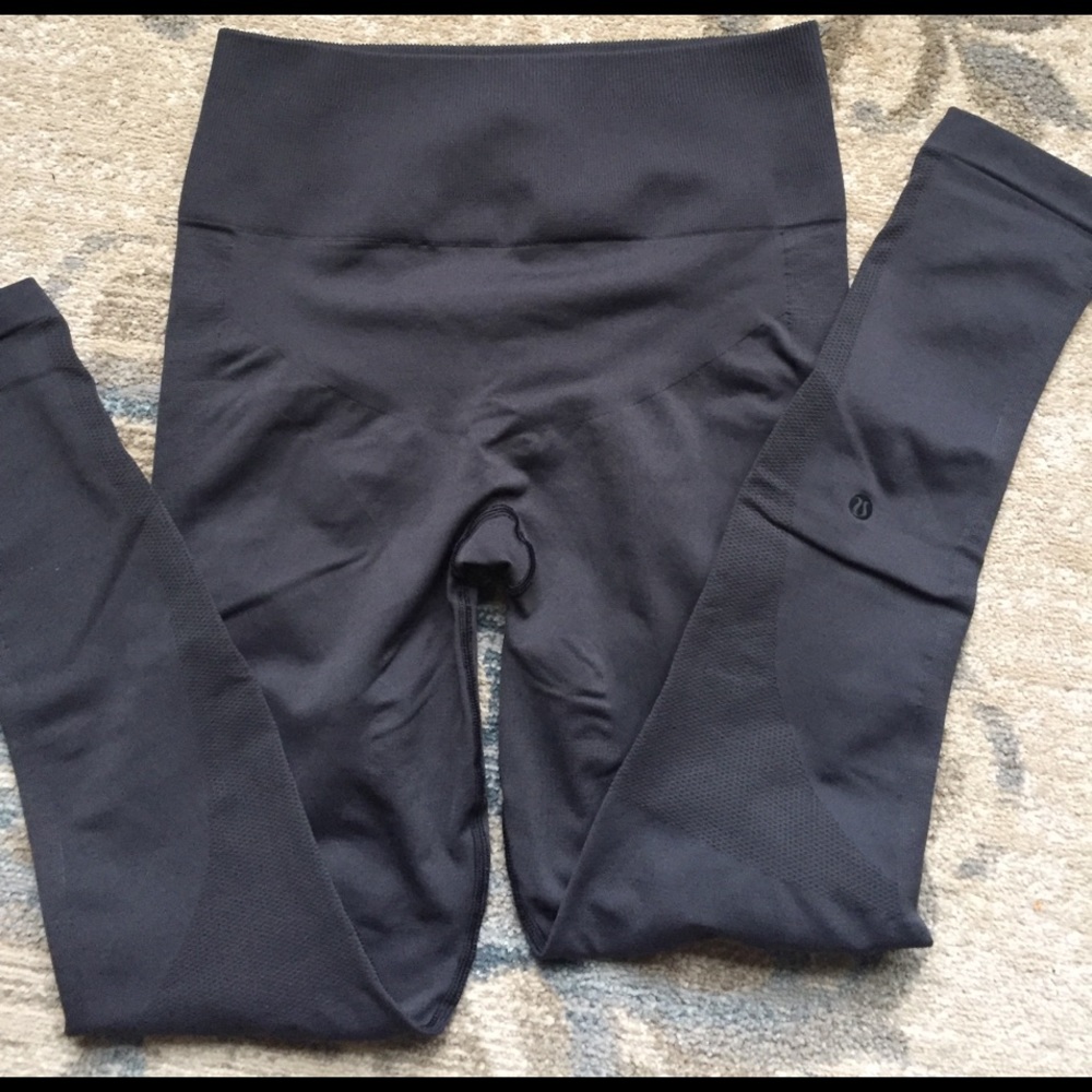 Lulu gray compression leggings