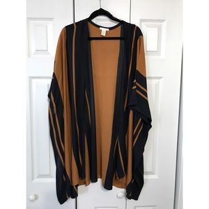 NWOT H&M Navy and Gold Poncho