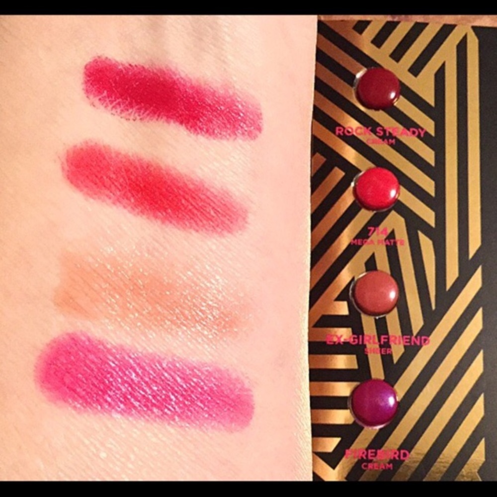 Urban Decay Naked eyeshadow palette & lipstick 💄 - Picture 5 of 7