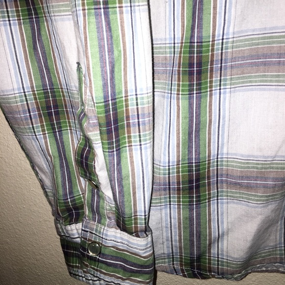 Men's Button-Up Shirt - Picture 3 of 4