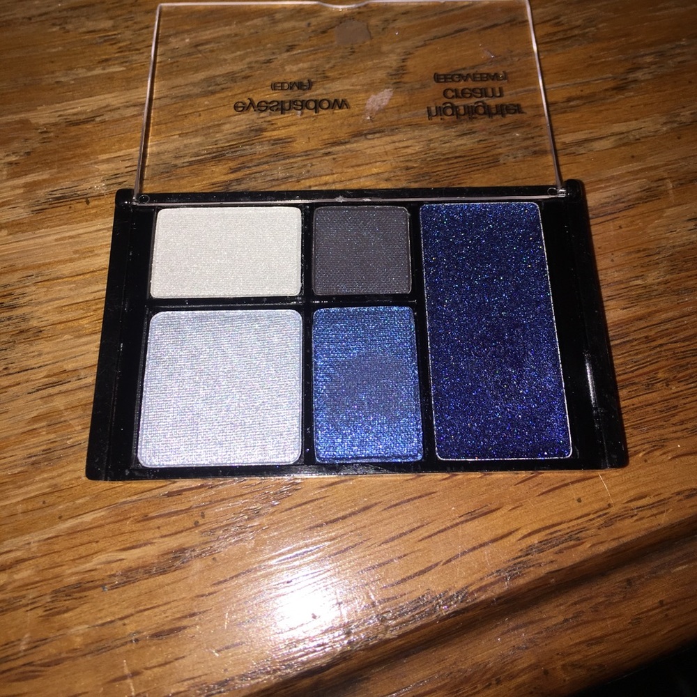 Eyeshadow powder & cream
