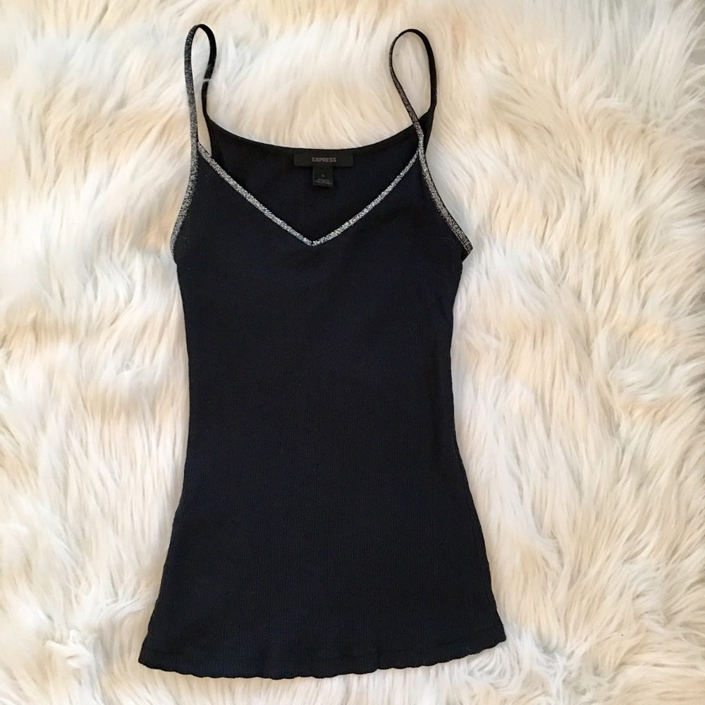 💞Express Silver Outlined Tank💞