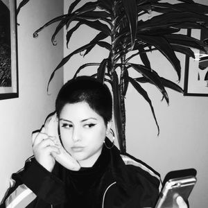 Meet your Posher, Clarissa